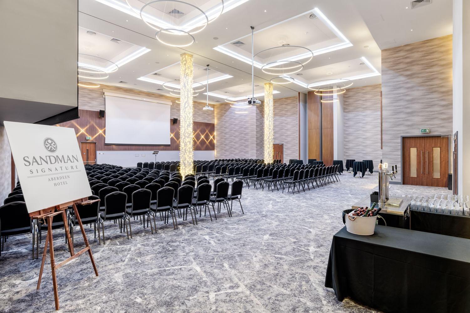 Sandman Signature Hotel&spa 4*