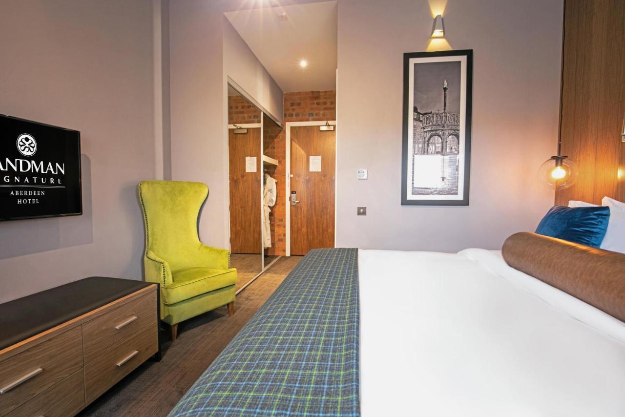 Sandman Signature Hotel&spa Hotel